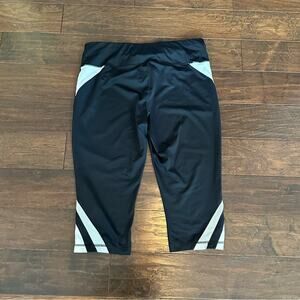 Fila Sport Work Out Yoga Capris Extra Large XL Black White Cropped Gym